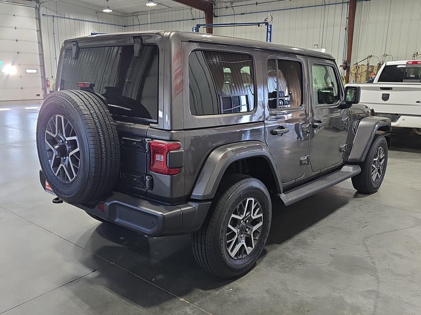 2025 Jeep Wrangler WRANGLER 4-DOOR SAHARA