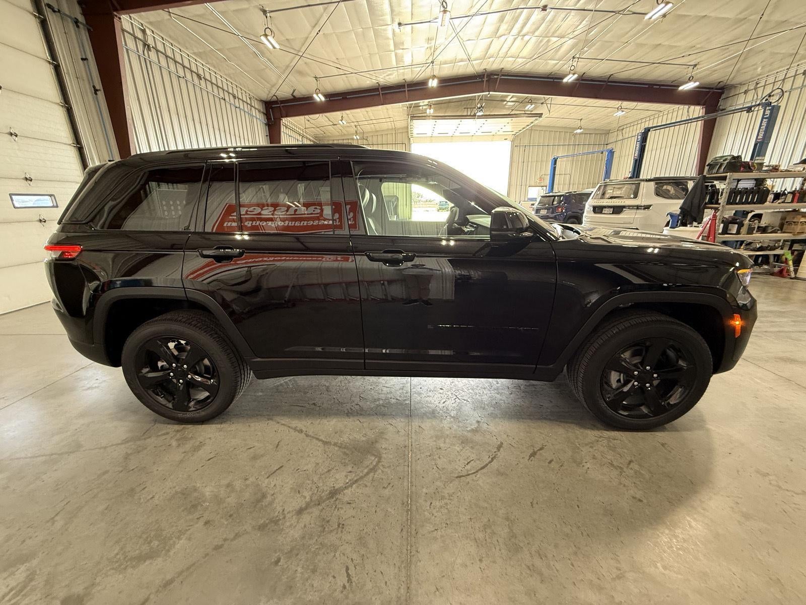 2025 Jeep Grand Cherokee GRAND CHEROKEE ALTITUDE X 4X4