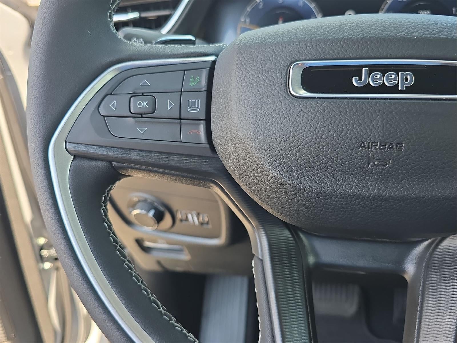 2026 Jeep Grand Cherokee GRAND CHEROKEE LAREDO 4X4