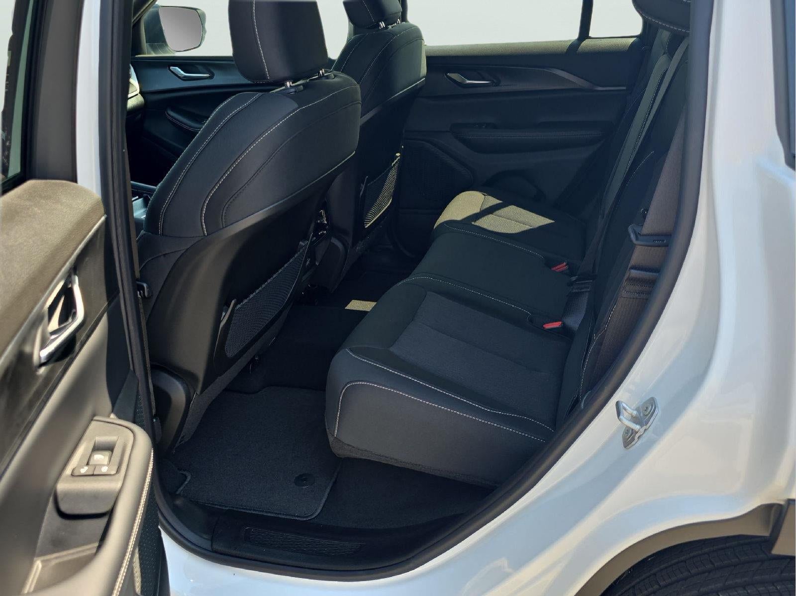 2026 Jeep Grand Cherokee GRAND CHEROKEE LAREDO 4X4