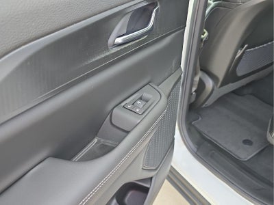 2027 Jeep Grand Cherokee GRAND CHEROKEE LAREDO X 4X4