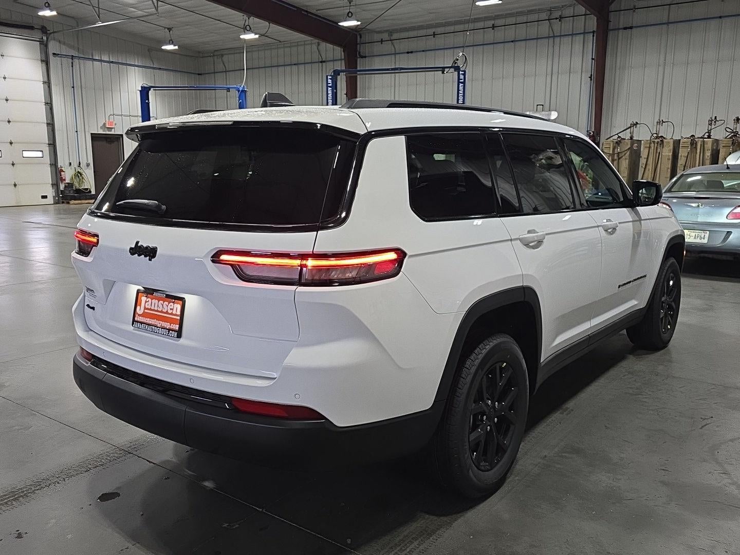 2025 Jeep Grand Cherokee L GRAND CHEROKEE L ALTITUDE X 4X4