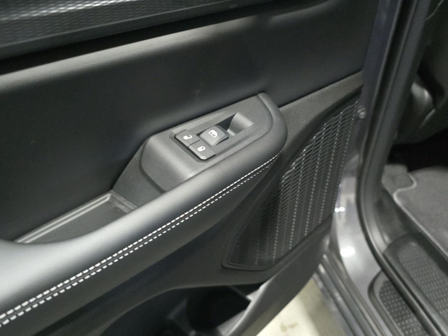 2025 Jeep Grand Cherokee L GRAND CHEROKEE L ALTITUDE X 4X4