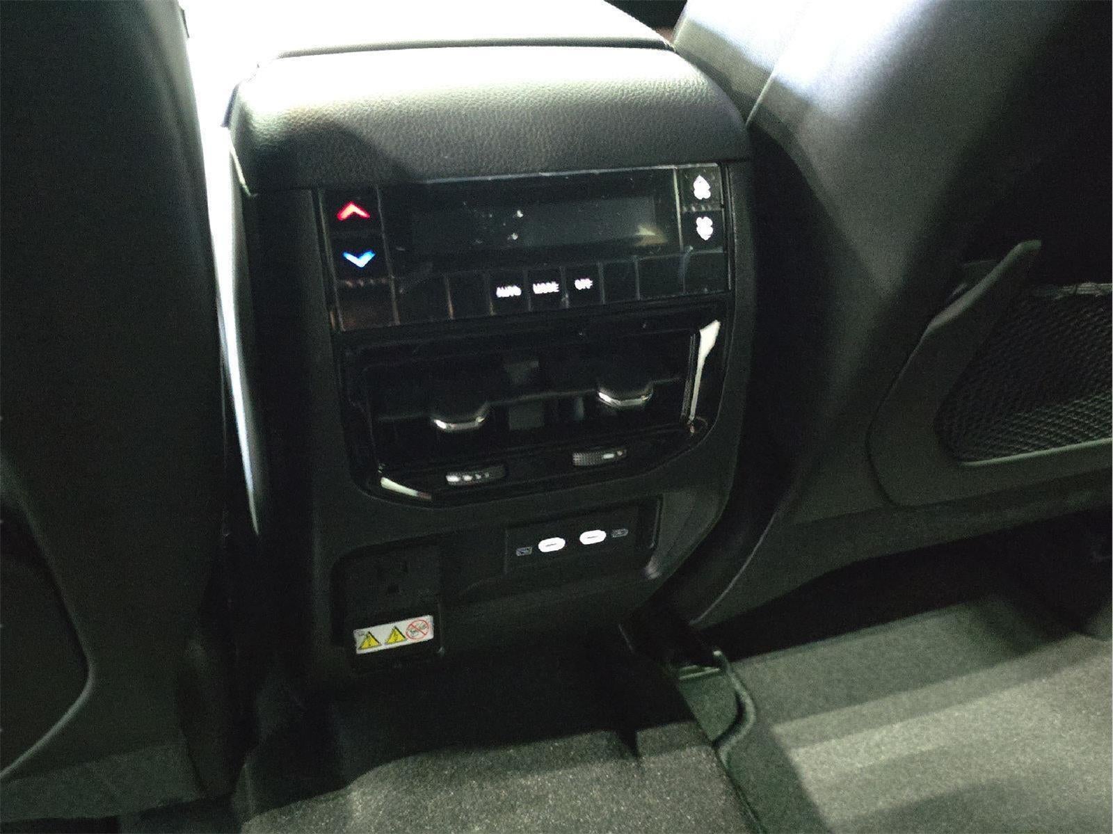 2026 Jeep Grand Cherokee L GRAND CHEROKEE L LAREDO ALTITUDE 4X4