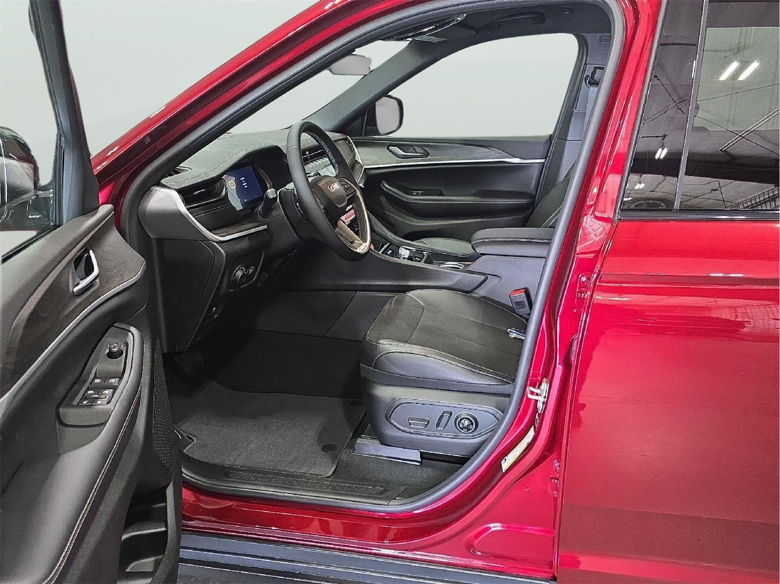 2026 Jeep Grand Cherokee L GRAND CHEROKEE L LAREDO ALTITUDE 4X4