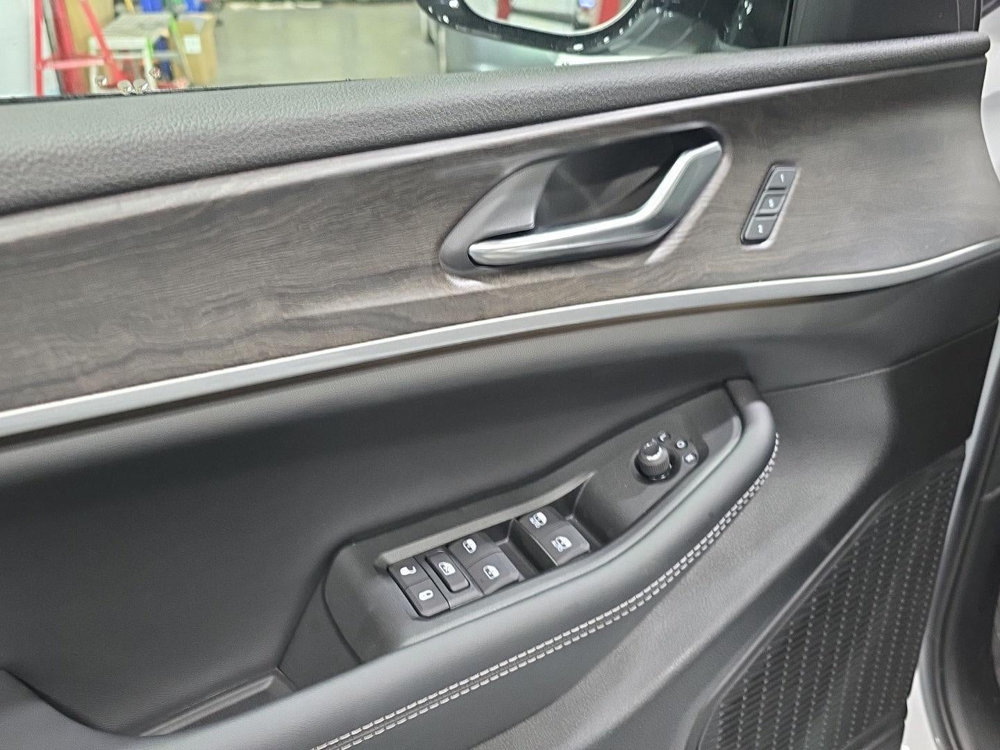 2025 Jeep Grand Cherokee L GRAND CHEROKEE L LIMITED 4X4