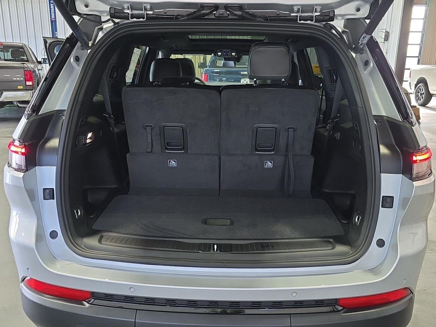 2025 Jeep Grand Cherokee L GRAND CHEROKEE L LIMITED 4X4