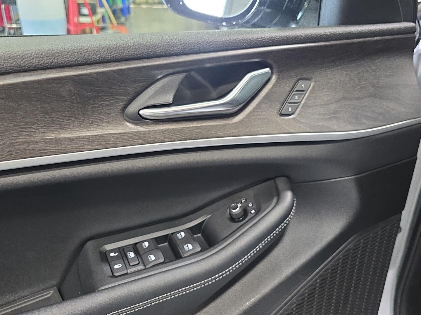 2025 Jeep Grand Cherokee L GRAND CHEROKEE L LIMITED 4X4