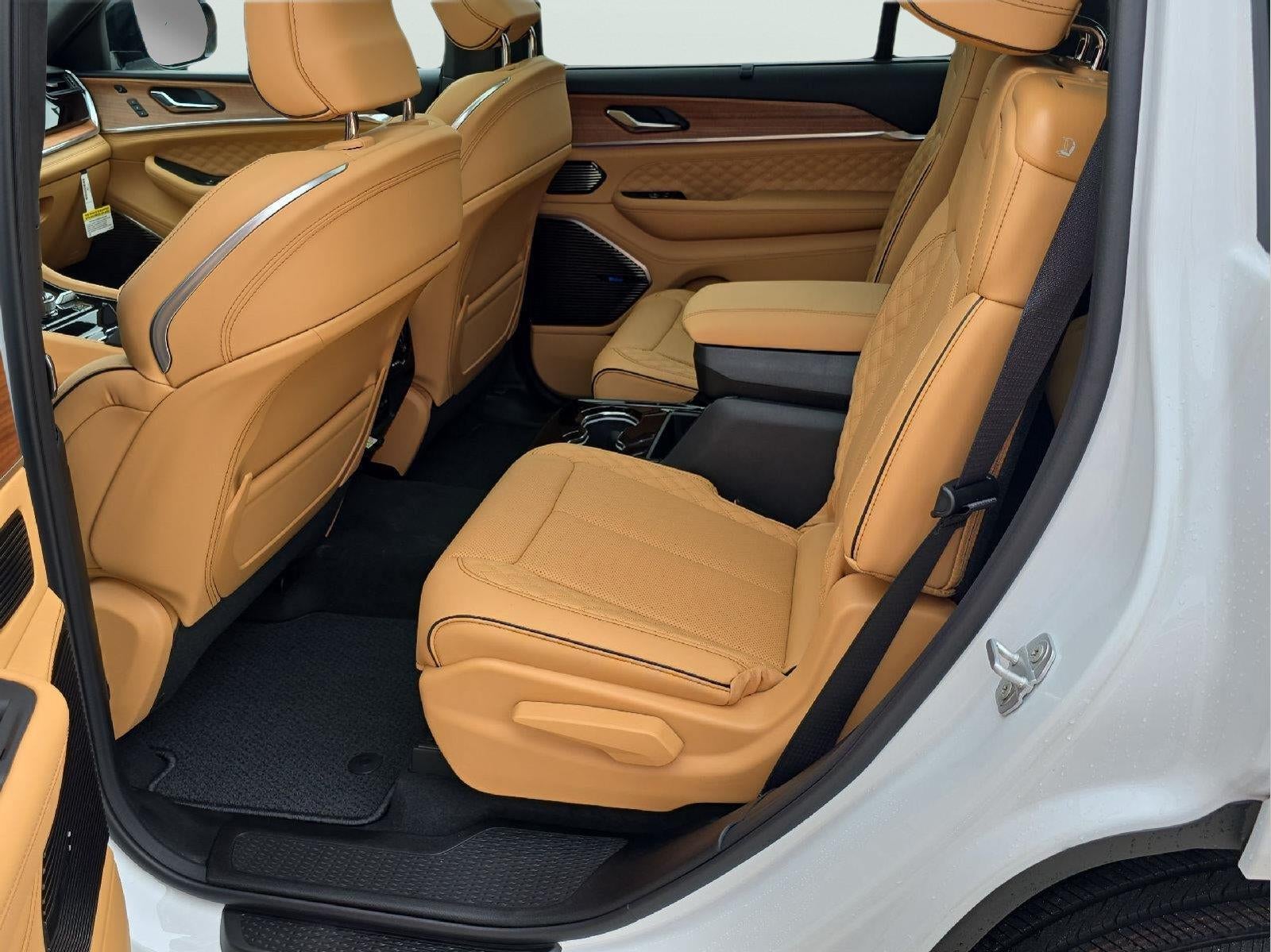 2027 Jeep Grand Cherokee L GRAND CHEROKEE L SUMMIT 4X4