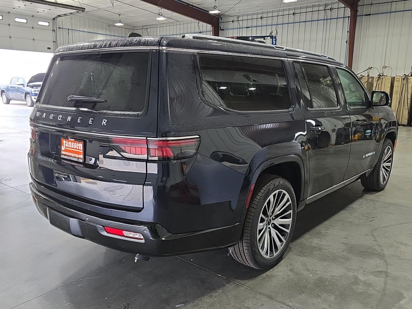 2025 Jeep Wagoneer L WAGONEER L LIMITED 4X4