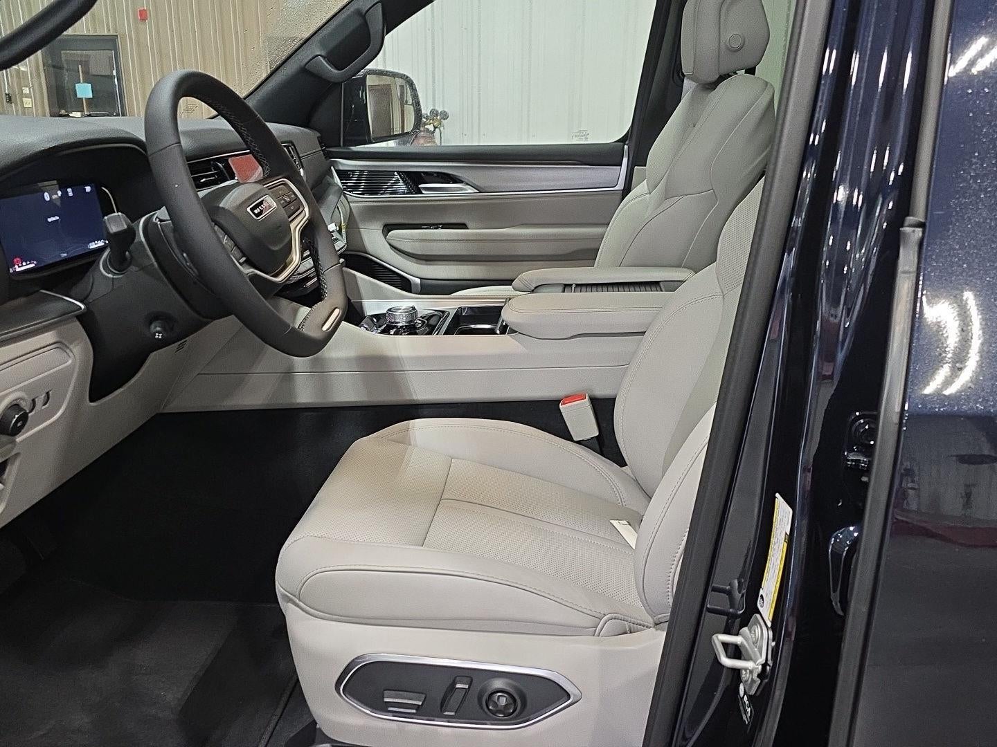 2025 Jeep Wagoneer L WAGONEER L LIMITED 4X4