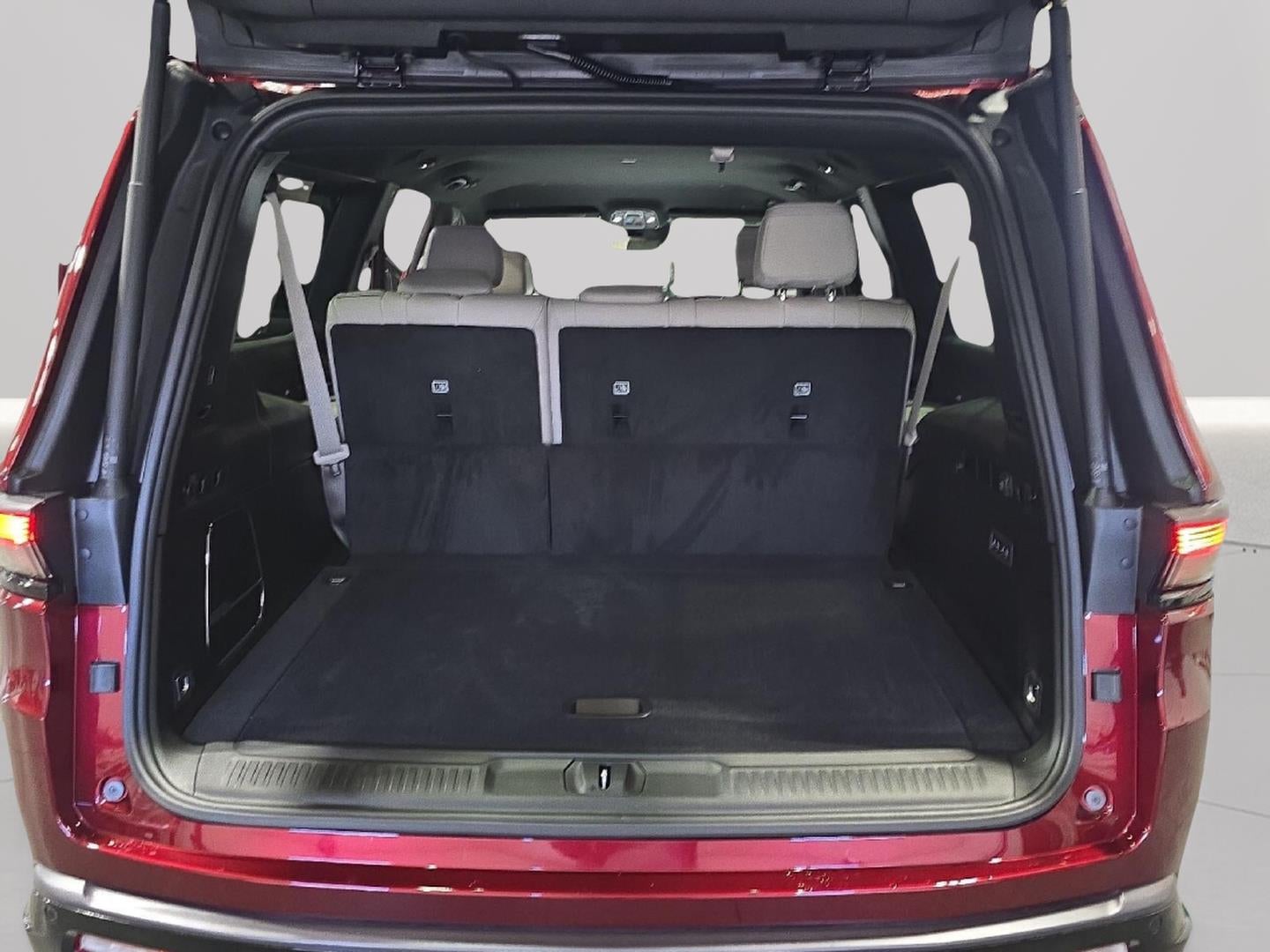 2026 Jeep Grand Wagoneer L GRAND WAGONEER L LIMITED ALTITUDE 4X4