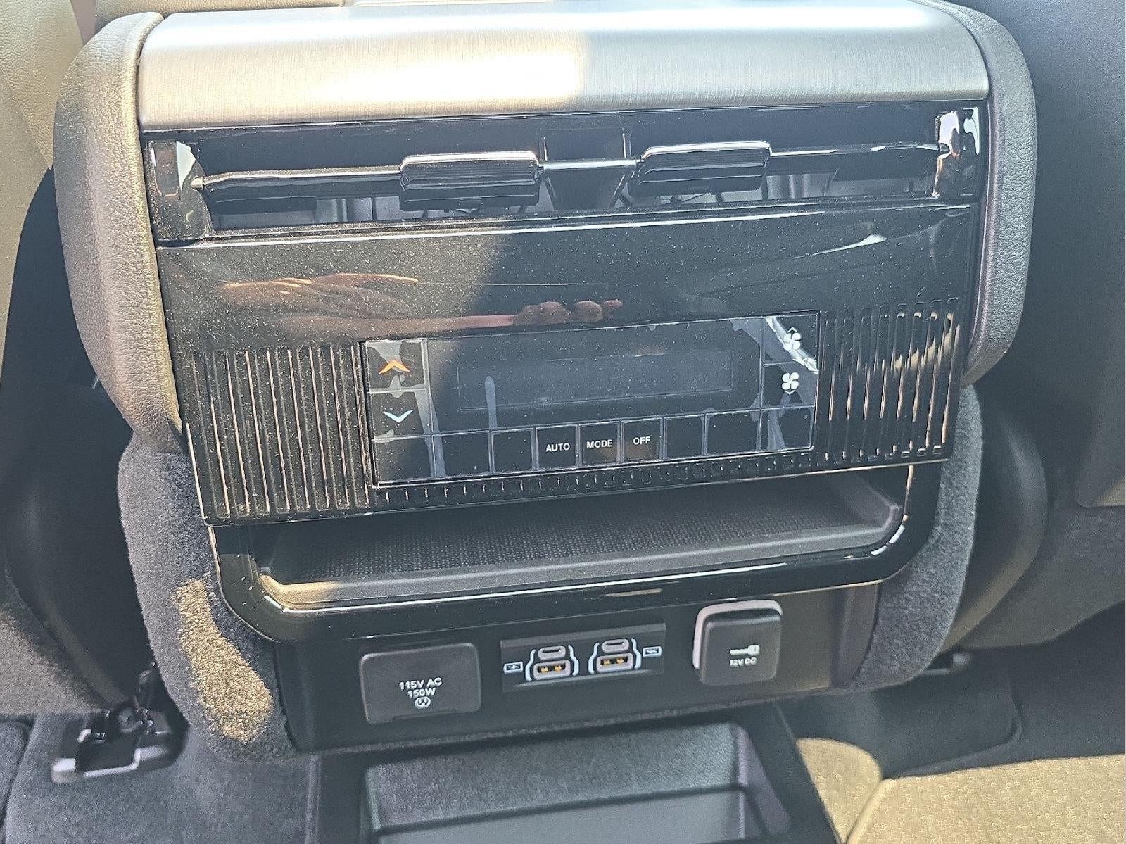 2026 Jeep Grand Wagoneer GRAND WAGONEER UPLAND 4X4