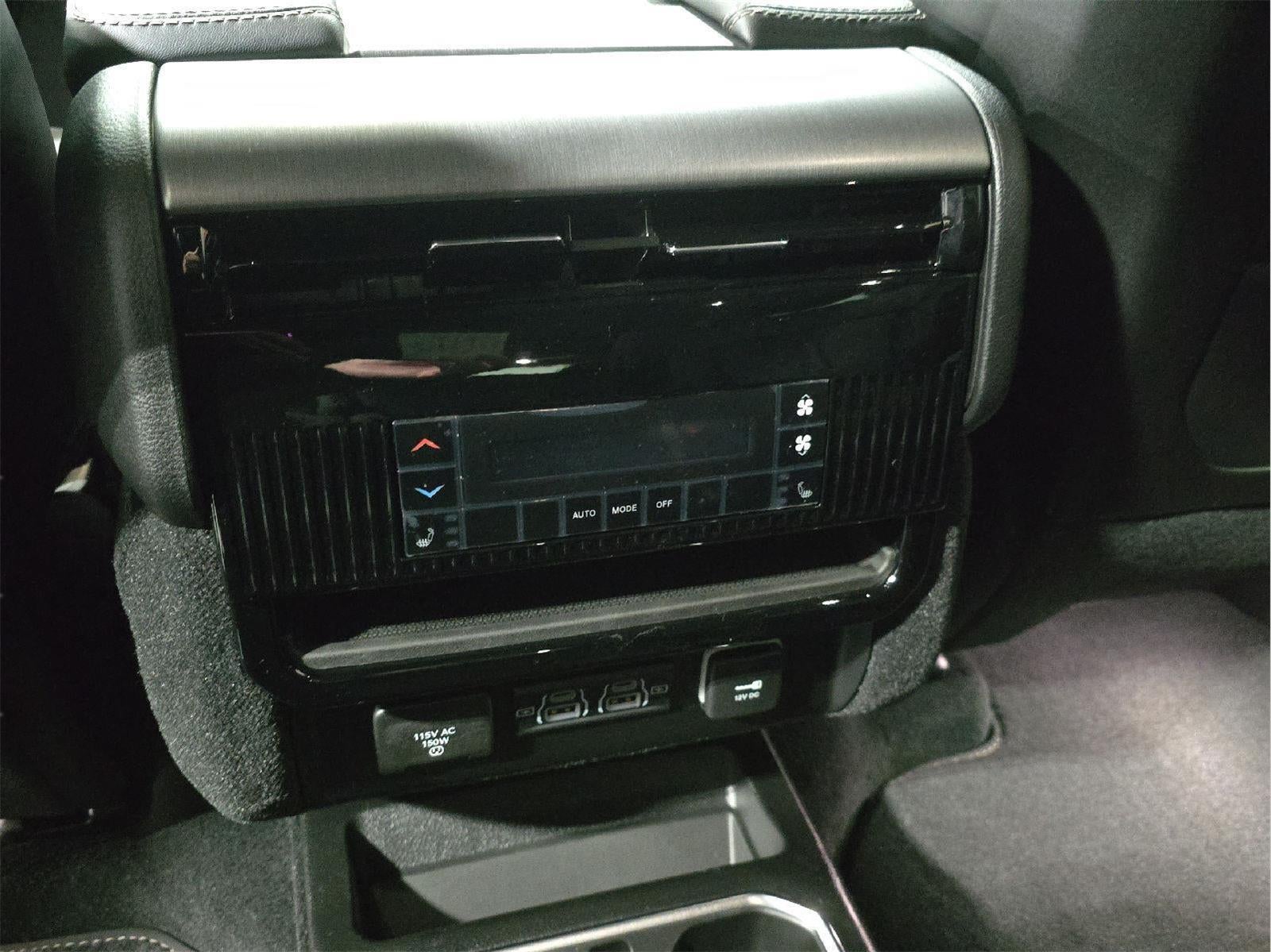 2026 Jeep Grand Wagoneer GRAND WAGONEER LIMITED ALTITUDE 4X4