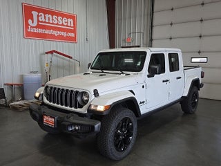 2025 Jeep Gladiator GLADIATOR NIGHTHAWK 4X4