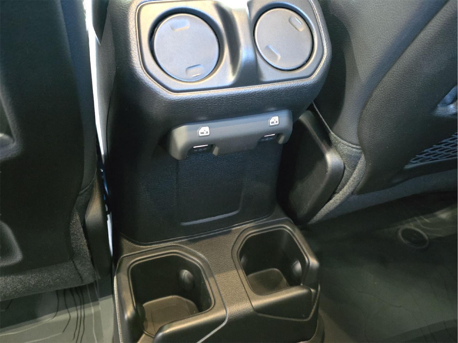 2026 Jeep Gladiator GLADIATOR SAHARA 4X4