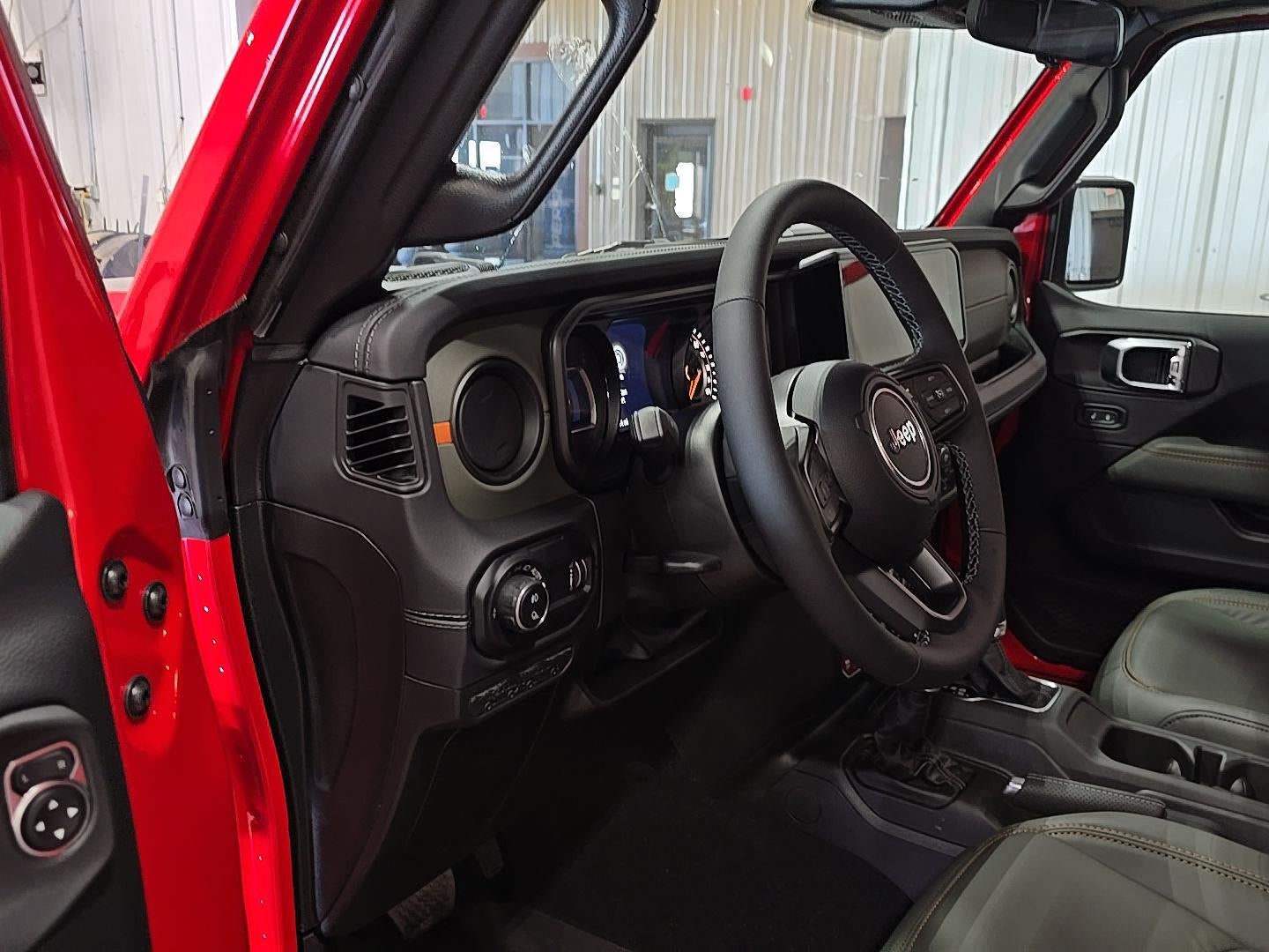 2025 Jeep Gladiator GLADIATOR MOJAVE 4X4