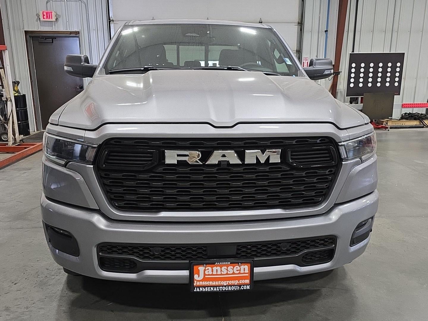 2026 RAM 1500 RAM 1500 BIG HORN CREW CAB 4X4 5'7' BOX