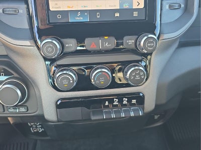 2027 RAM 1500 RAM 1500 WARLOCK CREW CAB 4X4 5'7' BOX