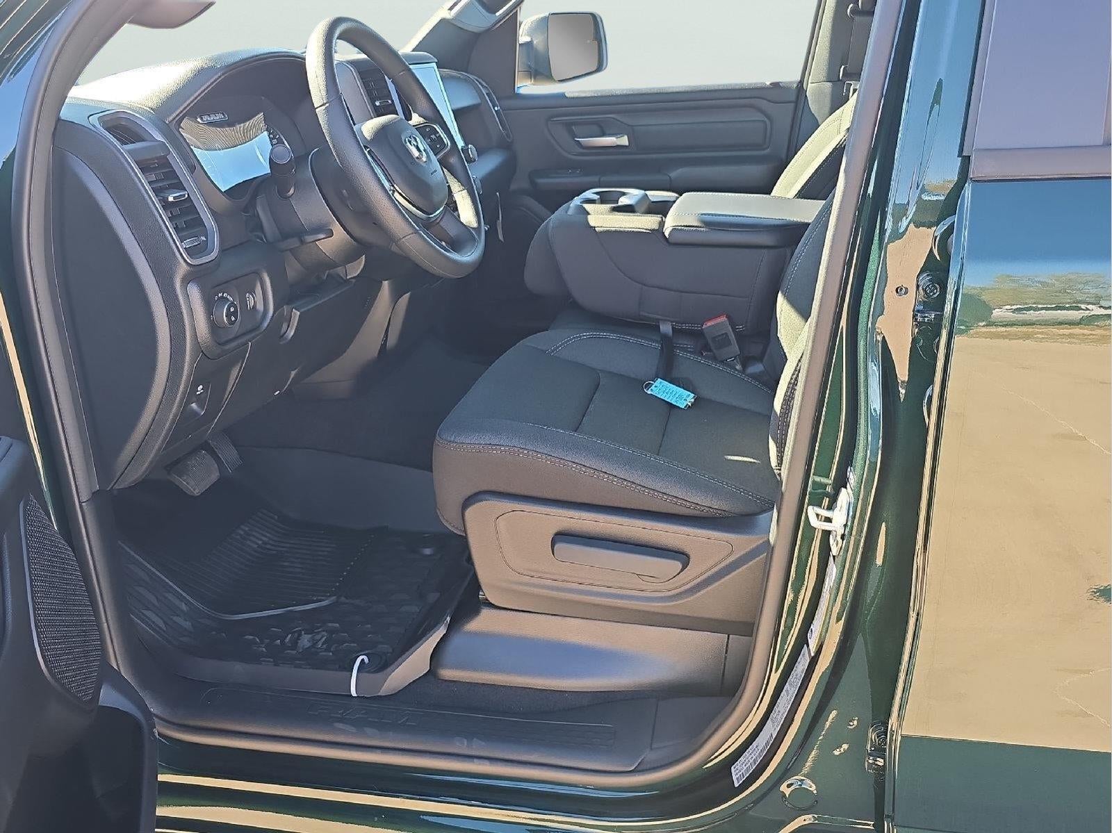 2027 RAM 1500 RAM 1500 WARLOCK CREW CAB 4X4 5'7' BOX