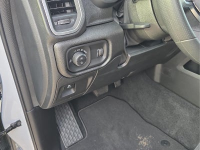 2026 RAM 1500 RAM 1500 EXPRESS CREW CAB 4X4 5'7' BOX