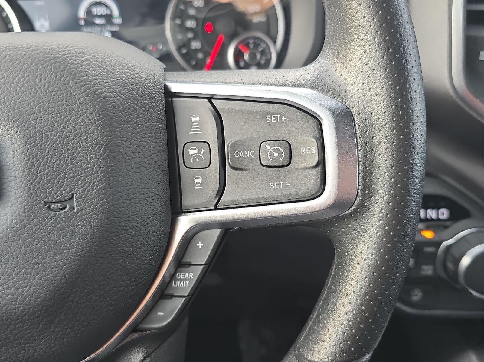 2026 RAM 1500 RAM 1500 EXPRESS CREW CAB 4X4 5'7' BOX