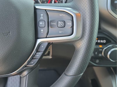 2026 RAM 1500 RAM 1500 EXPRESS CREW CAB 4X4 5'7' BOX