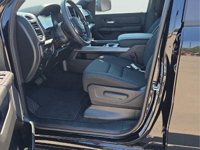2026 RAM 1500 RAM 1500 EXPRESS CREW CAB 4X4 5'7' BOX