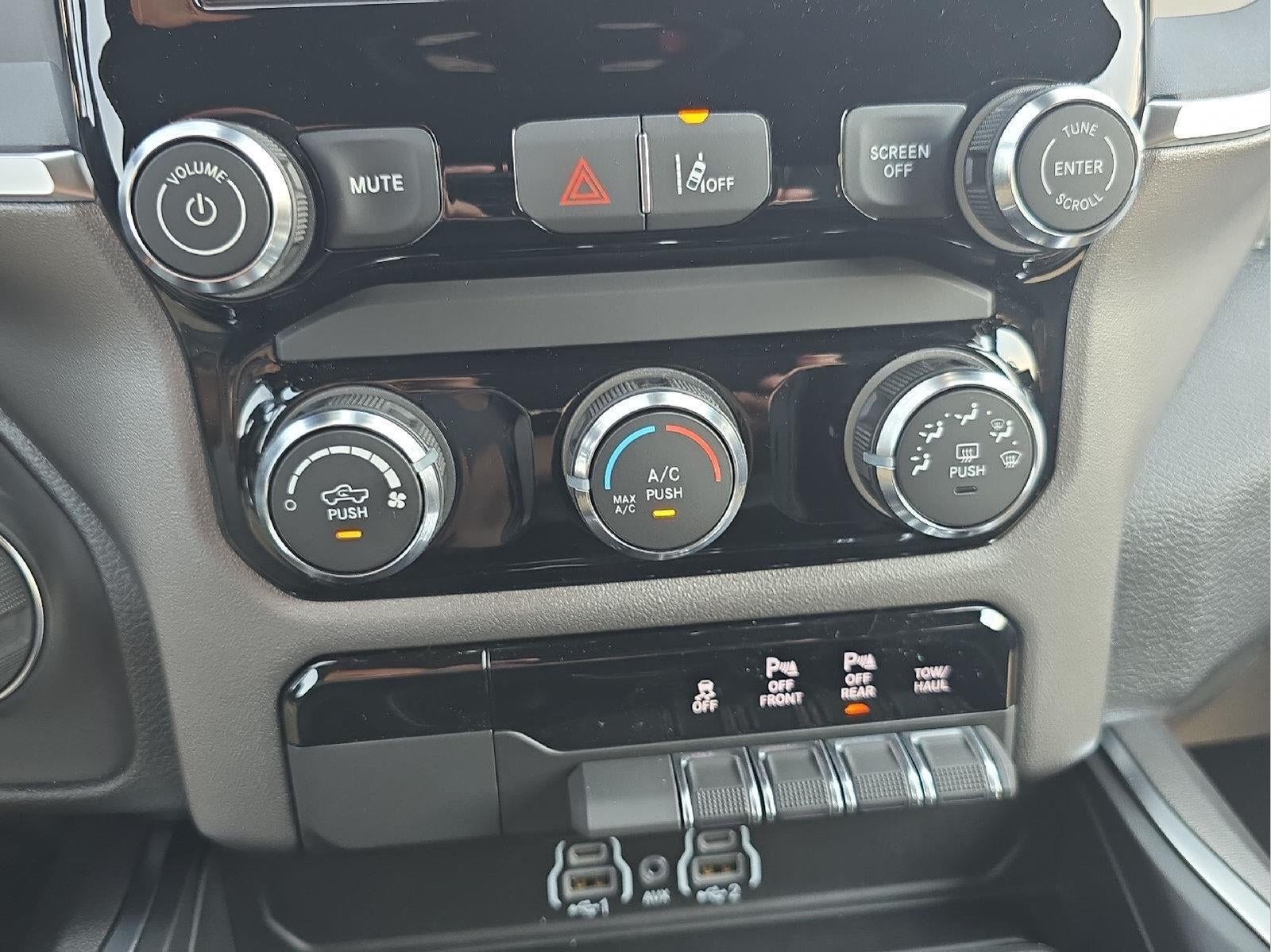 2026 RAM 1500 RAM 1500 EXPRESS CREW CAB 4X4 5'7' BOX