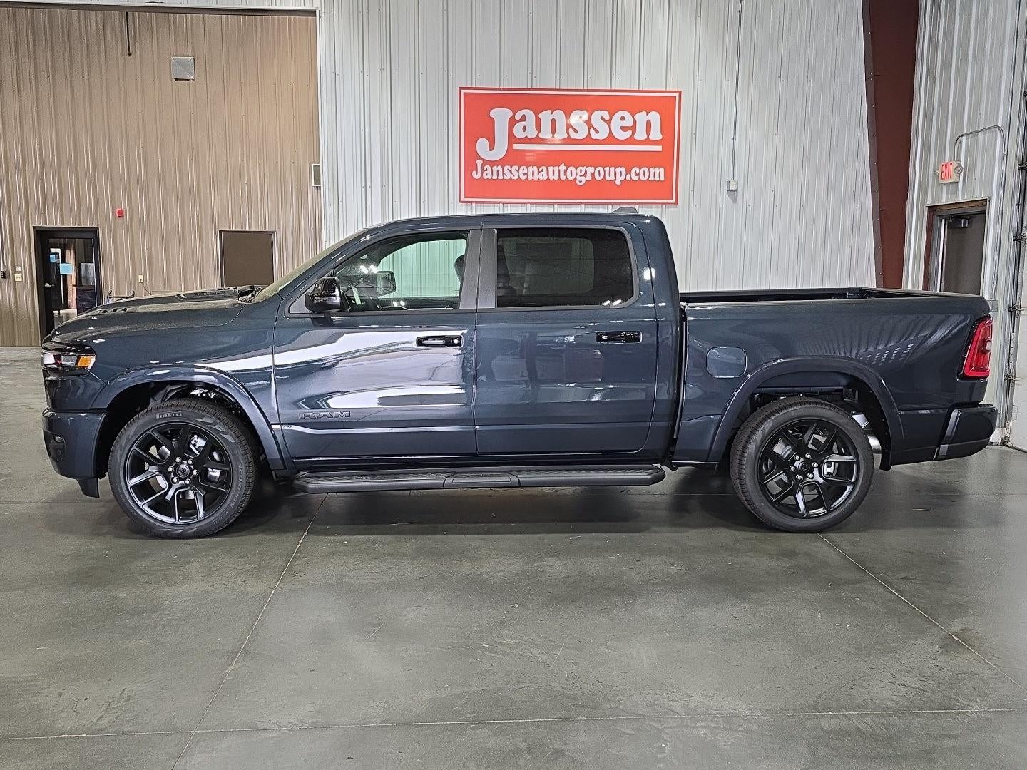 2026 RAM 1500 RAM 1500 LARAMIE CREW CAB 4X4 5'7' BOX