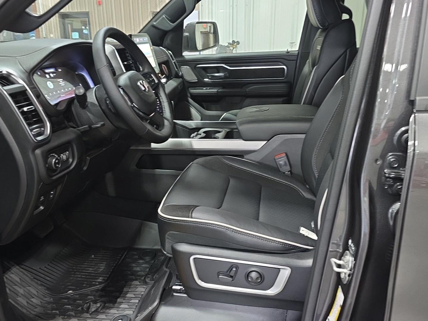 2026 RAM 1500 RAM 1500 LARAMIE CREW CAB 4X4 5'7' BOX