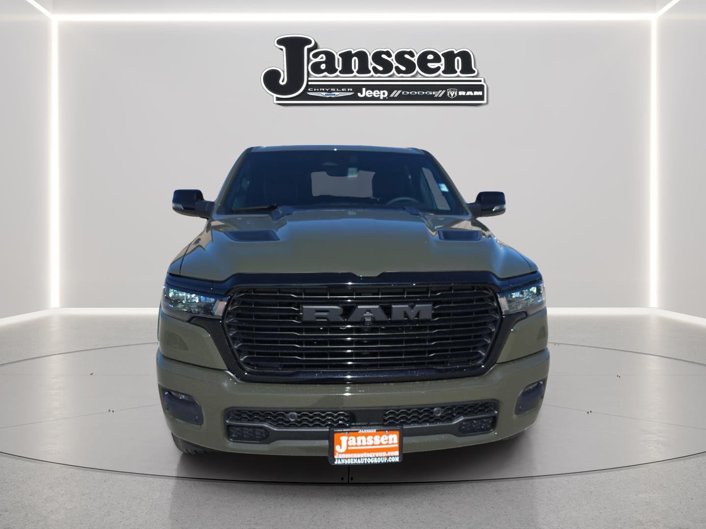 2026 RAM 1500 RAM 1500 LARAMIE CREW CAB 4X4 5'7' BOX