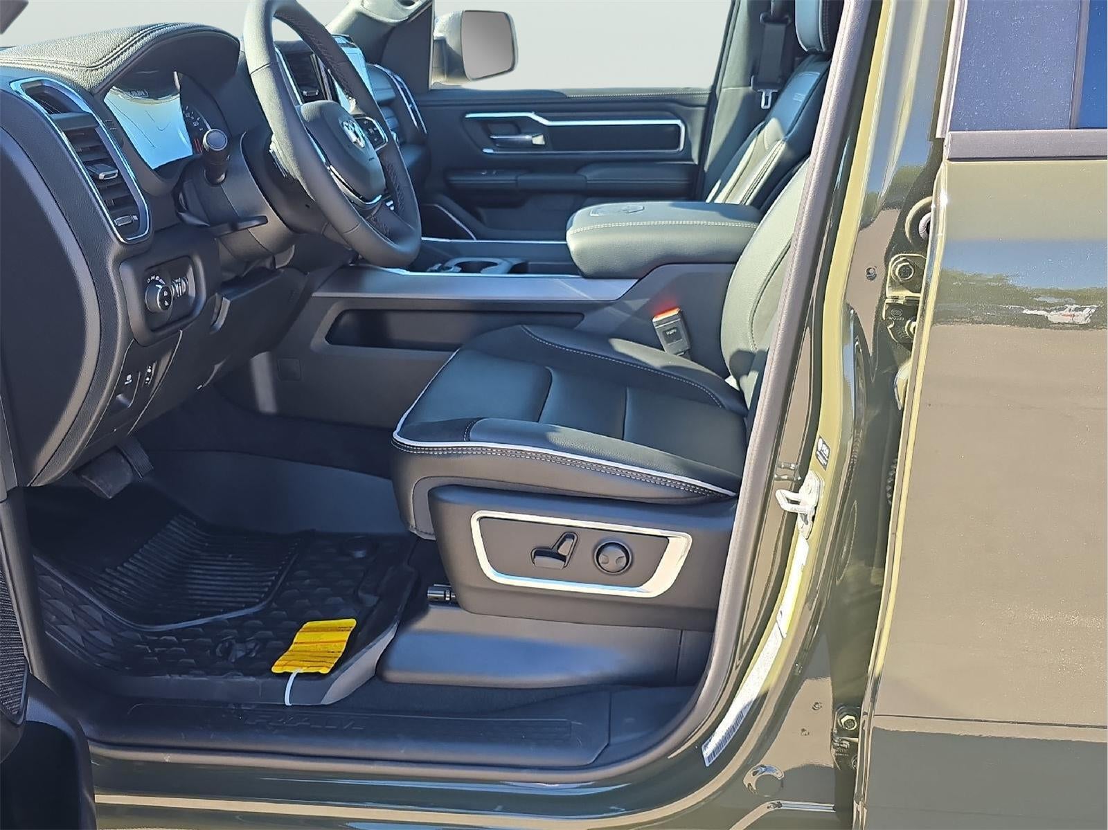 2026 RAM 1500 RAM 1500 LARAMIE CREW CAB 4X4 5'7' BOX
