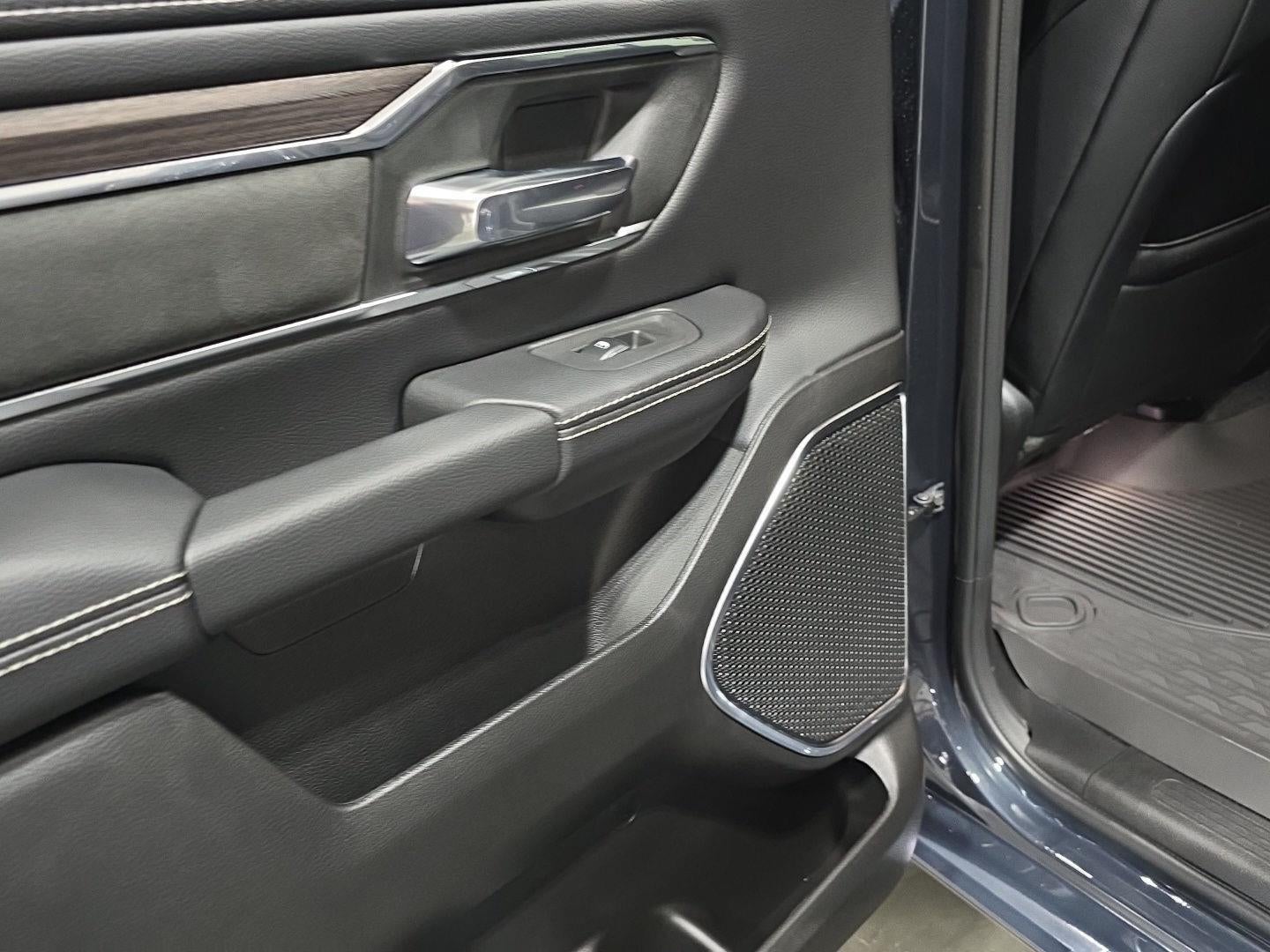 2026 RAM 1500 RAM 1500 LARAMIE CREW CAB 4X4 5'7' BOX