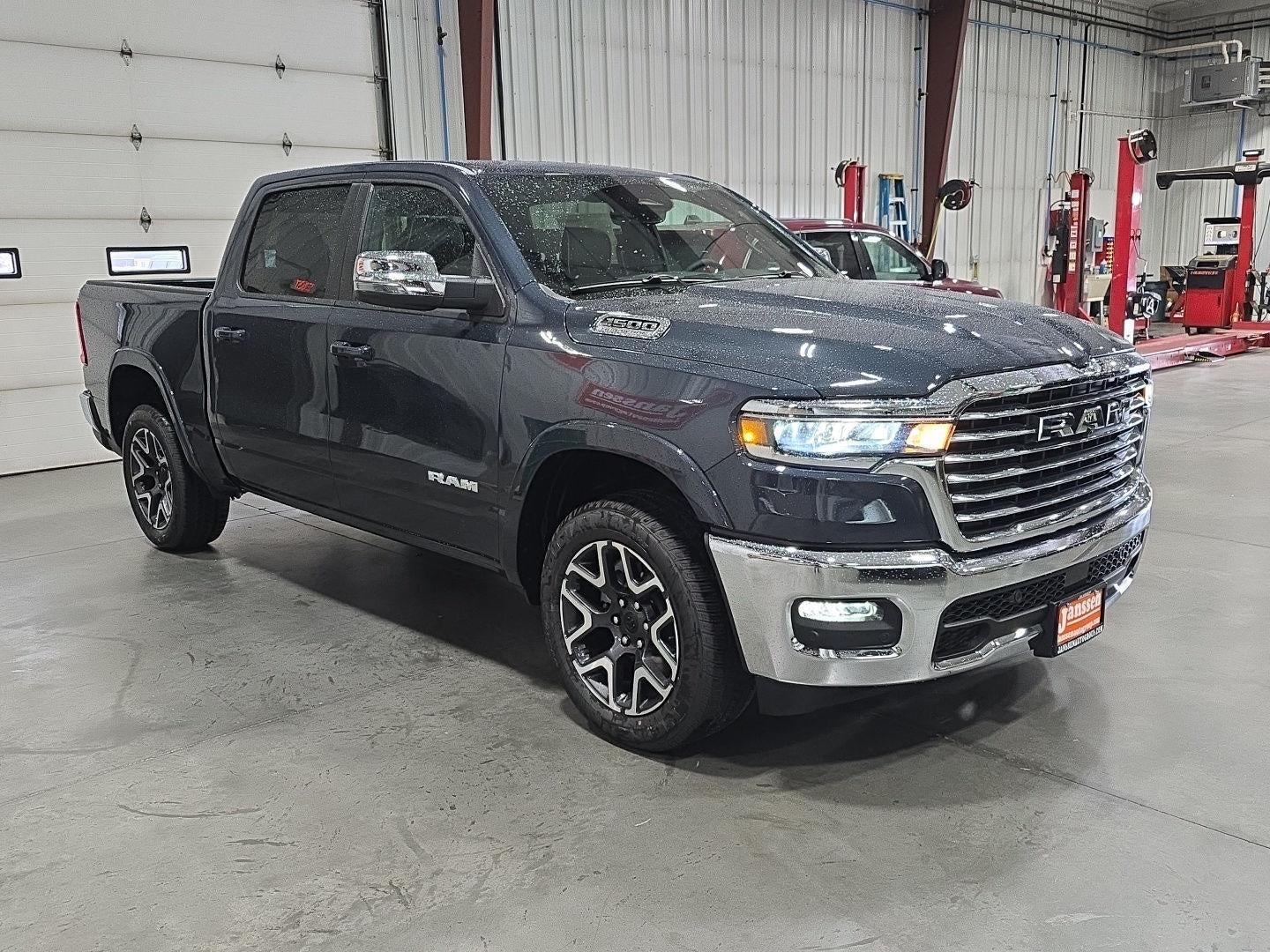 2026 RAM 1500 RAM 1500 LARAMIE CREW CAB 4X4 5'7' BOX