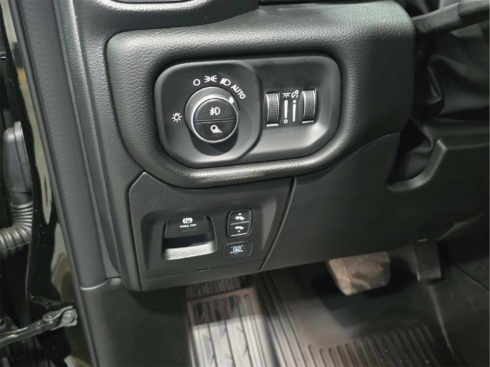 2026 RAM 1500 RAM 1500 LARAMIE CREW CAB 4X4 5'7' BOX