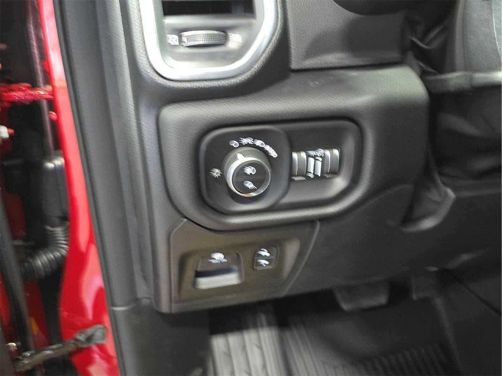 2026 RAM 1500 RAM 1500 LARAMIE CREW CAB 4X4 5'7' BOX