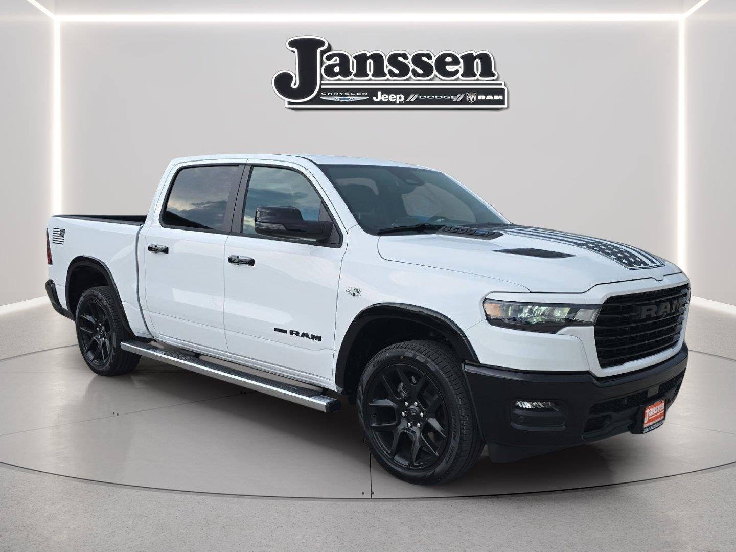 2026 RAM 1500 RAM 1500 LARAMIE CREW CAB 4X4 5'7' BOX