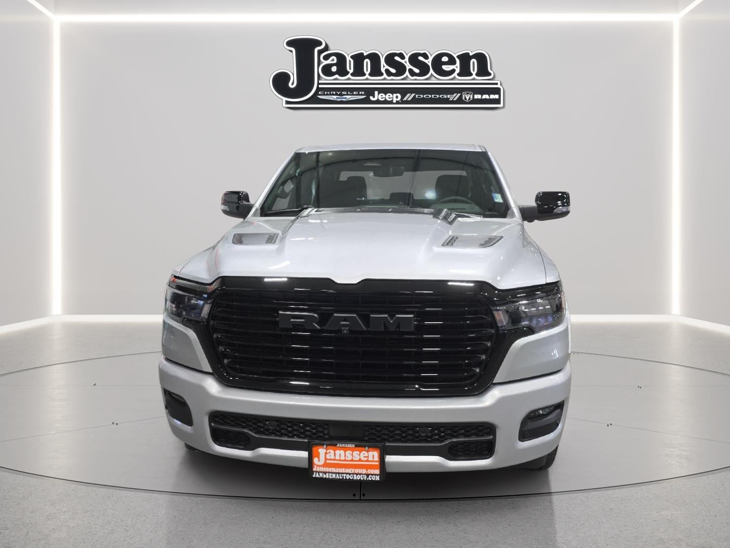 2026 RAM 1500 RAM 1500 LARAMIE CREW CAB 4X4 5'7' BOX