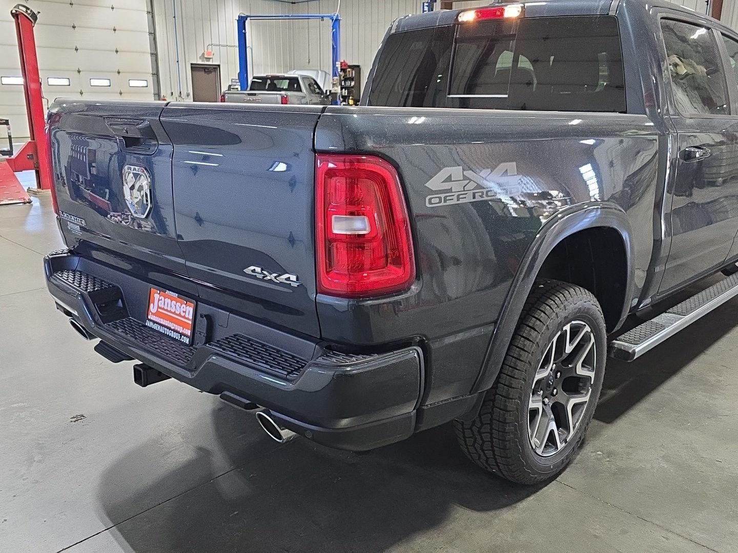 2026 RAM 1500 RAM 1500 LARAMIE CREW CAB 4X4 5'7' BOX