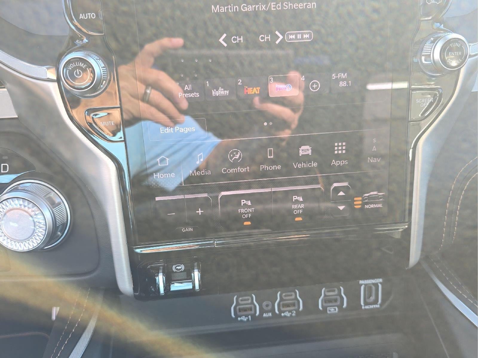 2027 RAM 1500 RAM 1500 TUNGSTEN CREW CAB 4X4 5'7' BOX