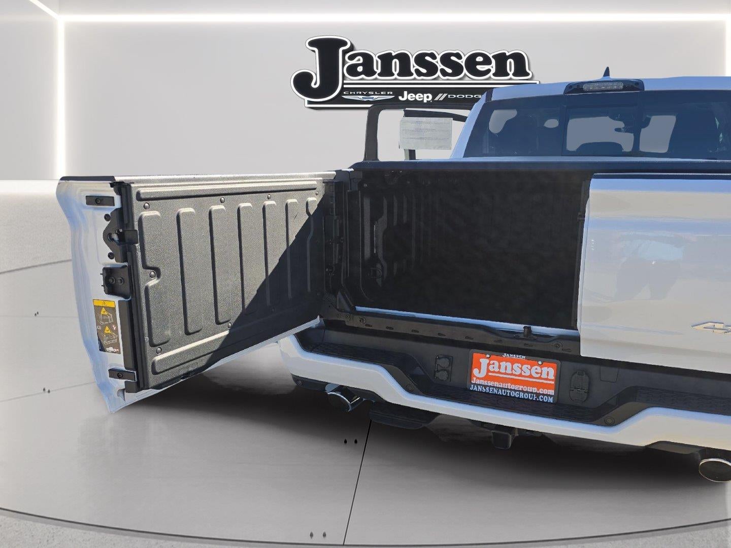 2027 RAM 1500 RAM 1500 TUNGSTEN CREW CAB 4X4 5'7' BOX
