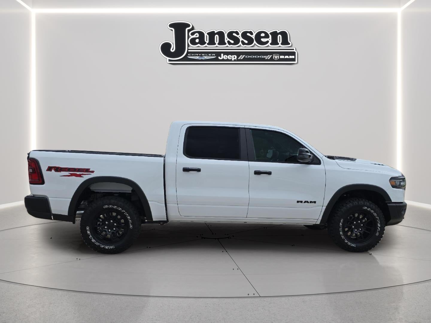 2026 RAM 1500 RAM 1500 REBEL CREW CAB 4X4 5'7' BOX
