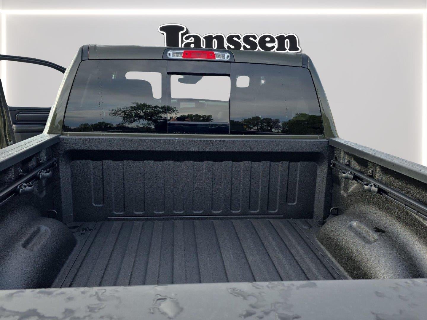 2027 RAM 1500 RAM 1500 REBEL CREW CAB 4X4 5'7' BOX