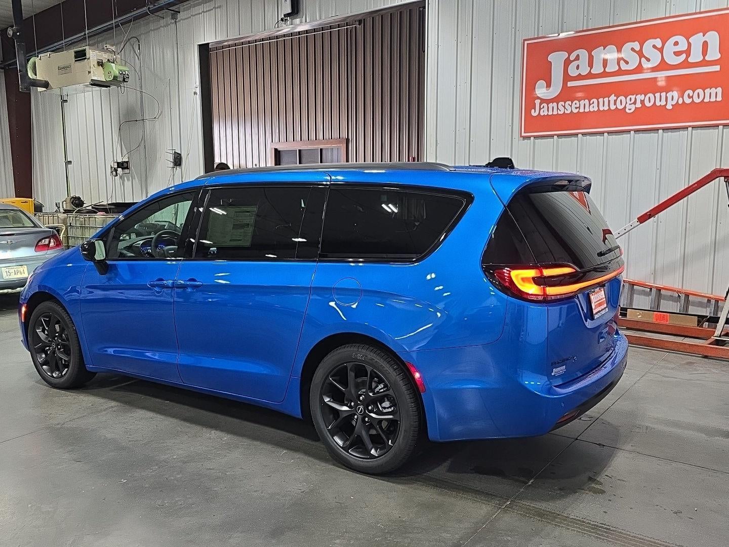 2026 Chrysler Pacifica PACIFICA SELECT