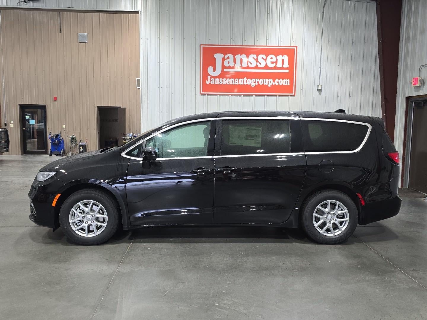 2026 Chrysler Pacifica PACIFICA SELECT