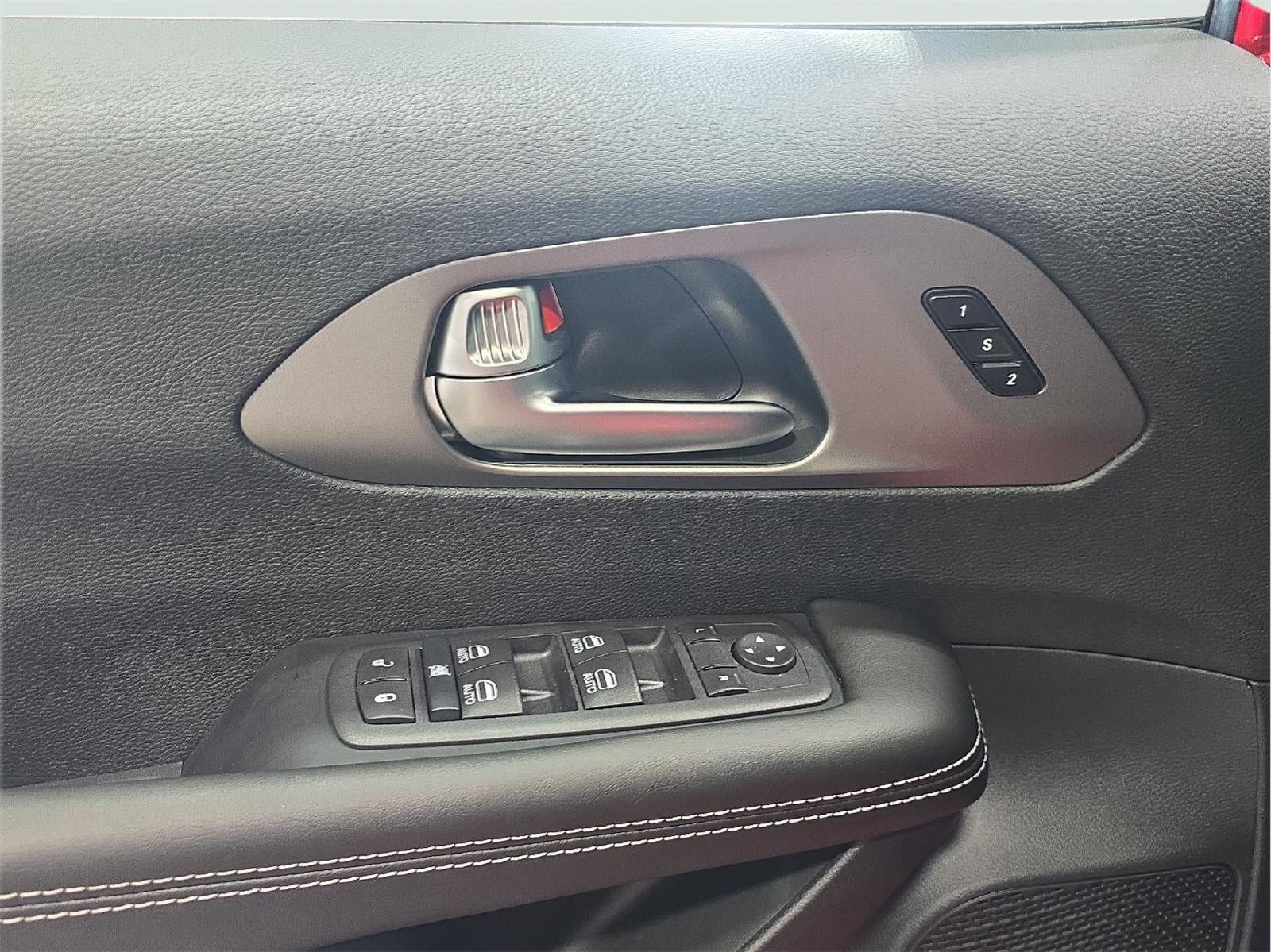 2027 Chrysler Pacifica PACIFICA SELECT AWD