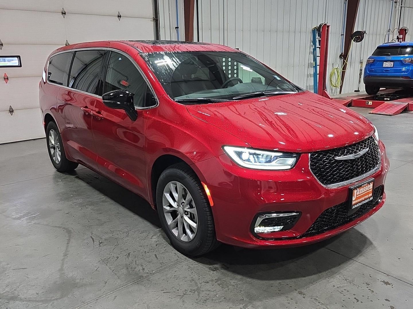 2026 Chrysler Pacifica PACIFICA SELECT AWD