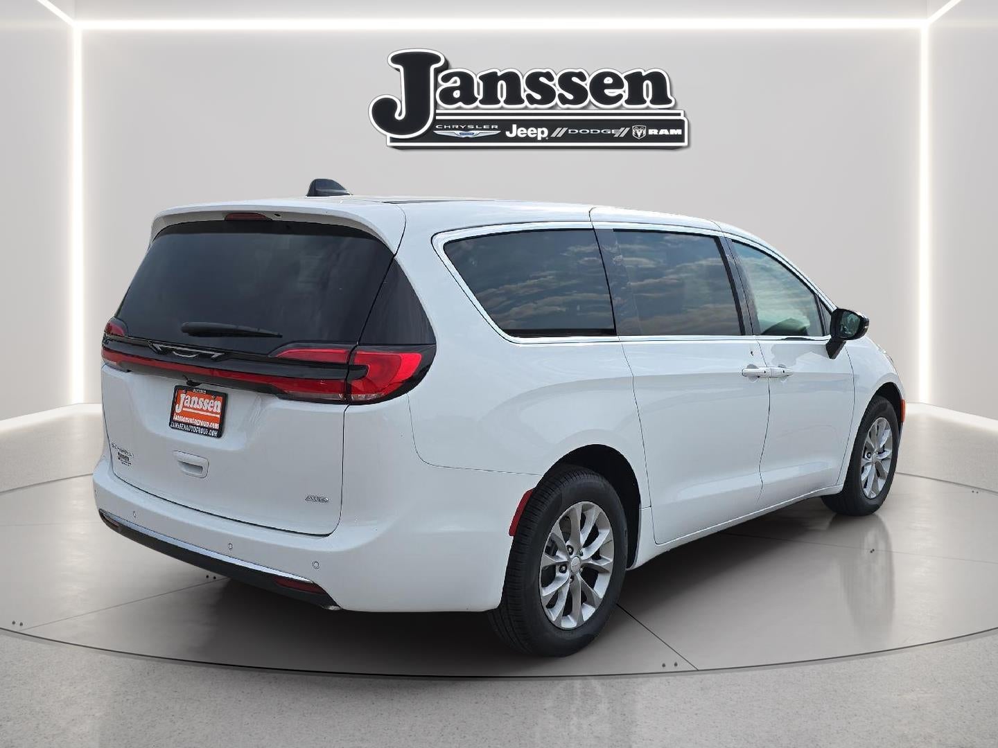 2027 Chrysler Pacifica PACIFICA SELECT AWD