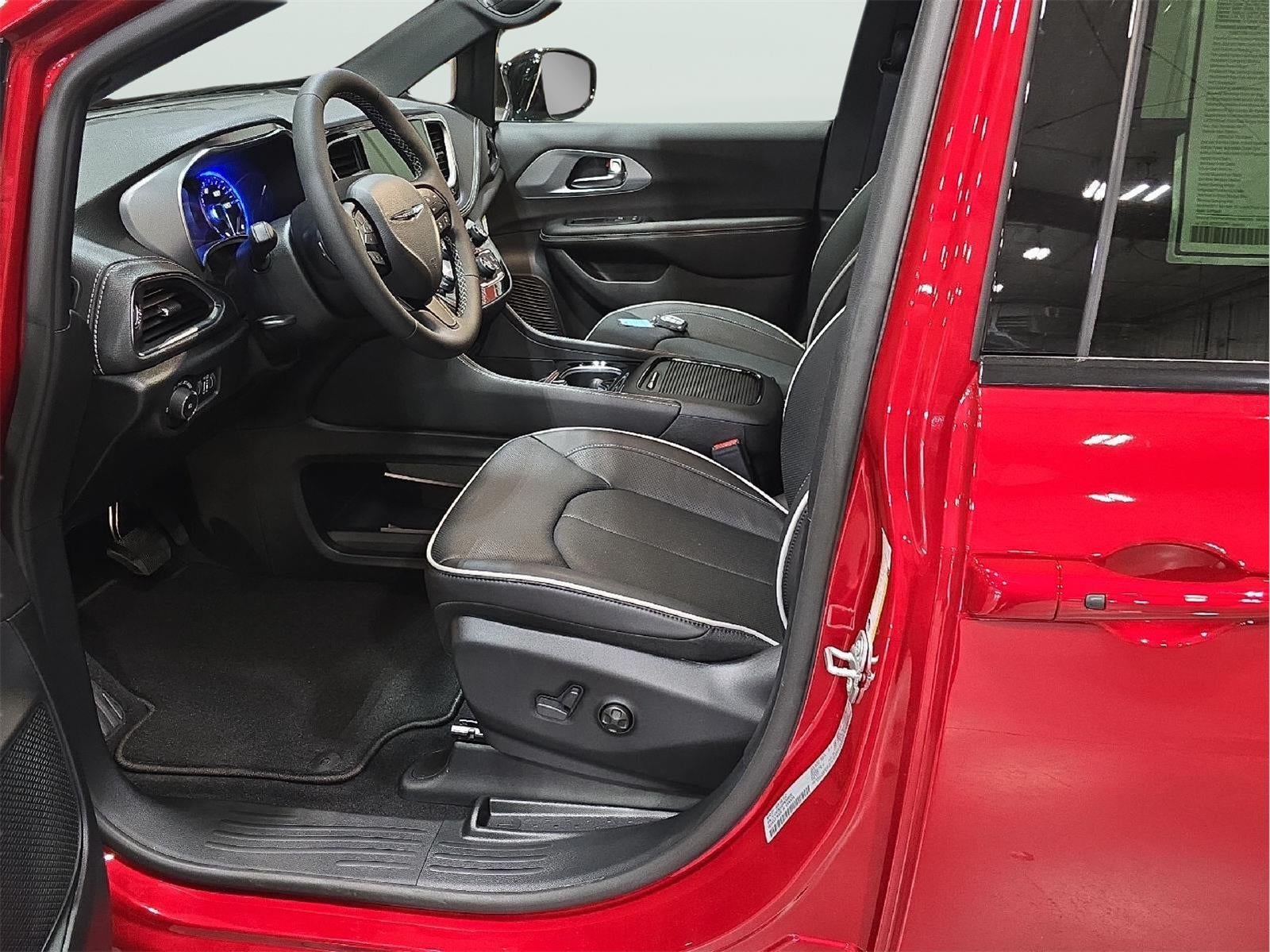 2026 Chrysler Pacifica PACIFICA LIMITED AWD